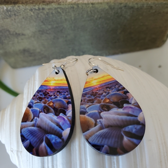 Sea Shells Beach Teardrop Earrings - Picture 8 of 11